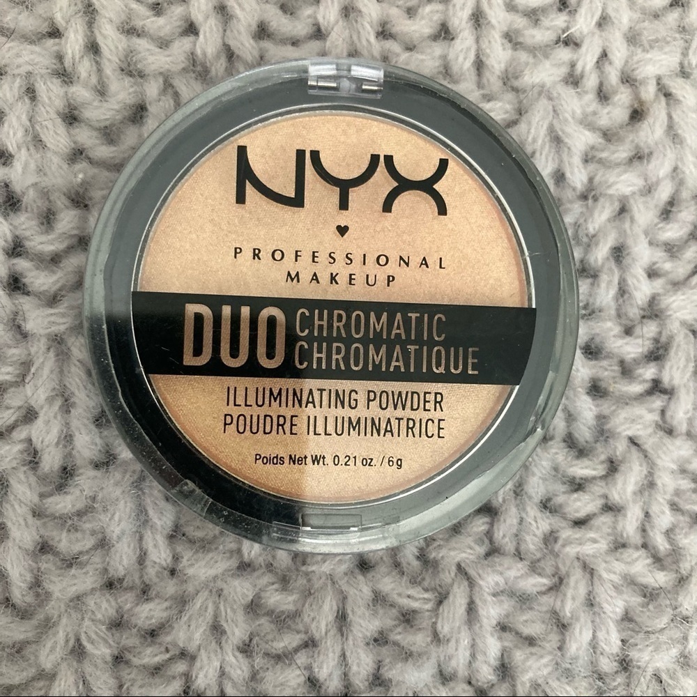 NYX Duo Chromatic Illuminating Powder
